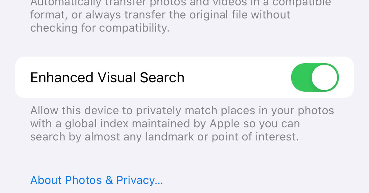 You are currently viewing Is your iPhone sharing photos with Apple by default?