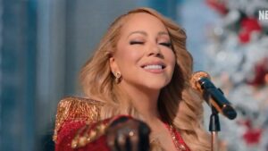 Read more about the article Mariah Carey Treats NFL Fans To Holiday Classic For Netflix’s Christmas Gameday