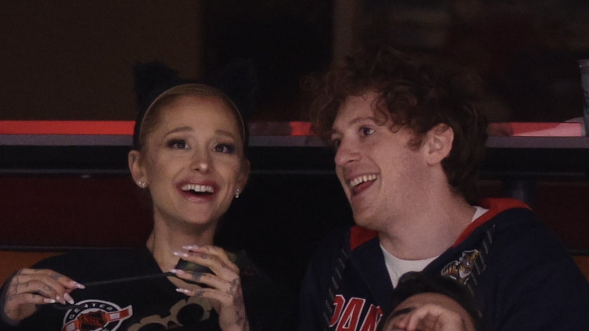 You are currently viewing Ariana Grande’s ‘Wicked’ Boyfriend Breaks Silence on Scandal