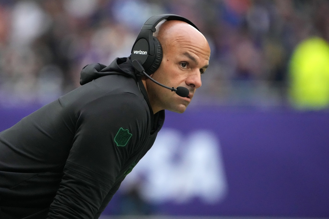 You are currently viewing 49ers bring back Robert Saleh as defensive coordinator