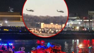 Read more about the article Helicopters Fly Shockingly Close to Commercial Planes in D.C. Video Days Ago