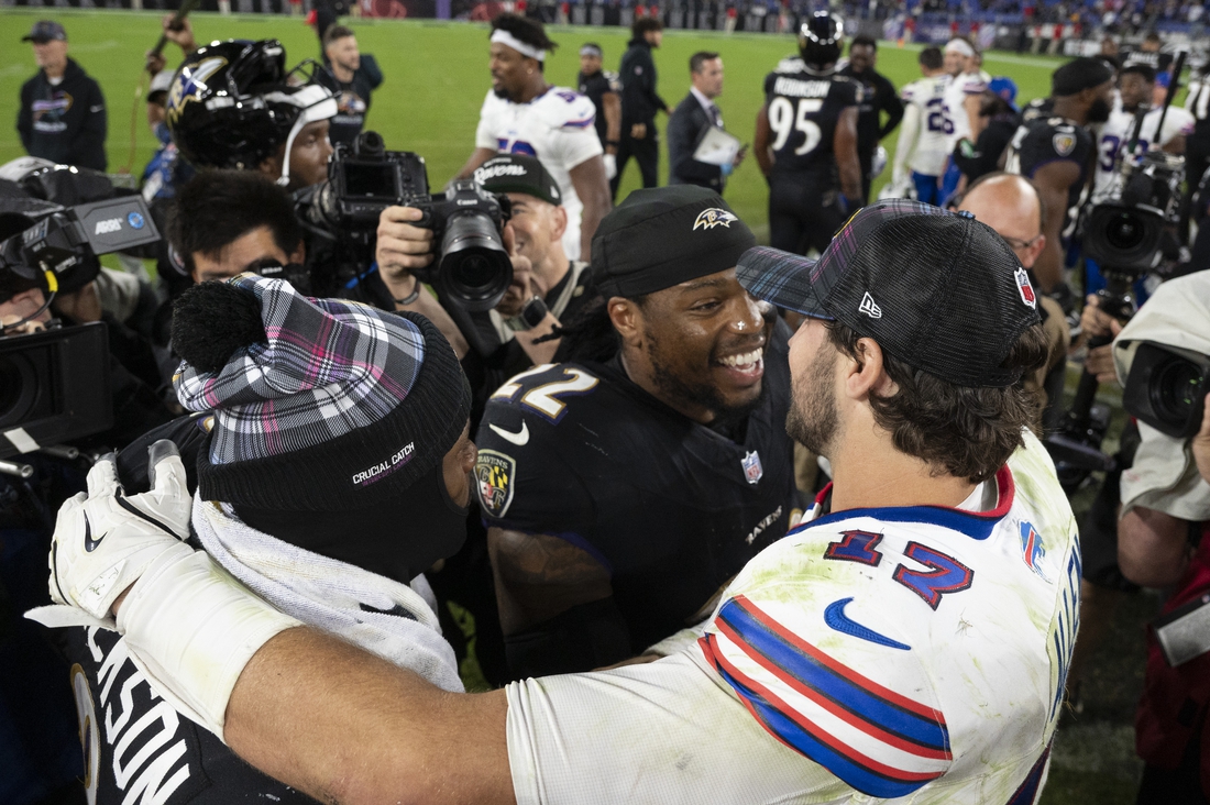 You are currently viewing Josh Allen, Lamar Jackson, Saquon Barkley lead MVP finalists