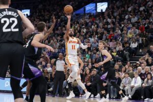 Read more about the article NBA roundup: Trae Young, Hawks stun Jazz on half-court shot