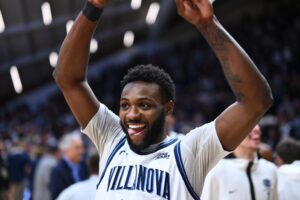 Read more about the article Top 25 roundup: Villanova ends No. 9 UConn’s win streak