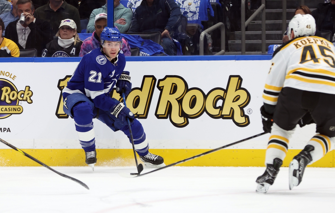 You are currently viewing Lightning send Bruins to sixth straight loss