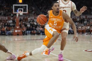 Read more about the article No. 6 Tennessee well aware of dangers vs. rival Vanderbilt