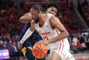 Read more about the article J’Wan Roberts’ big night leads No. 10 Houston past WVU