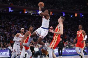 Read more about the article Knicks fend off Hawks to back up sterling MLK Day record