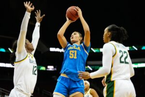 Read more about the article Lauren Betts helps No. 1 UCLA beat No. 25 Baylor, reach 18-0