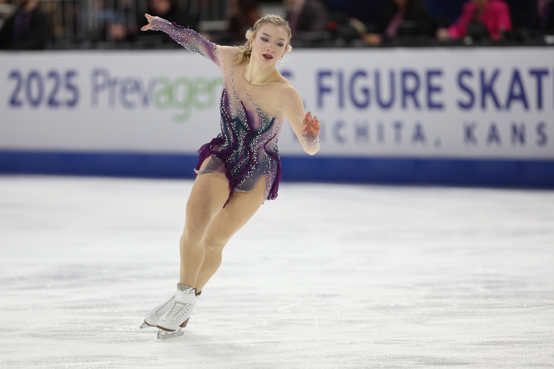 You are currently viewing Amber Glenn wins second consecutive U.S. figure skating title