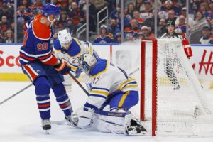 Read more about the article Ryan Nugent-Hopkins rallies Oilers past Sabres 3-2