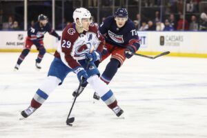 Read more about the article NHL roundup: Avs score with 15 seconds left to edge Rangers