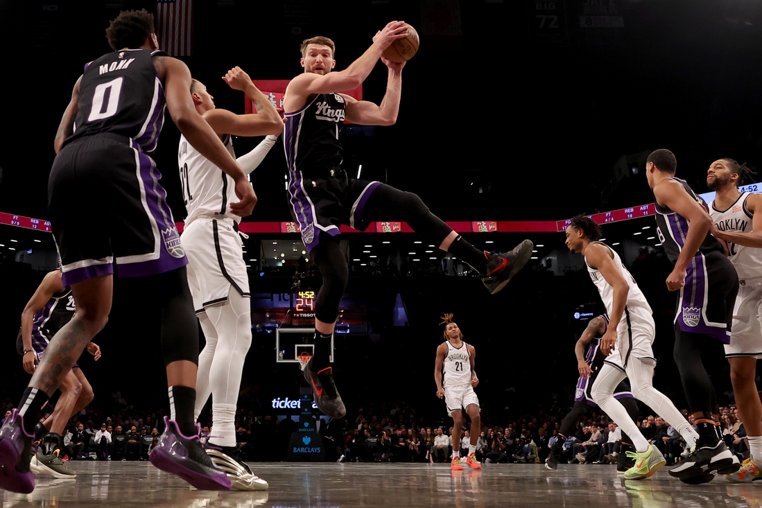 You are currently viewing Domantas Sabonis, Kings set to challenge ailing Sixers