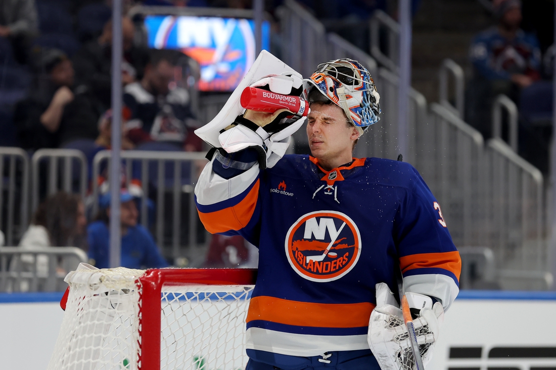 You are currently viewing Islanders aim to continue hot streak in rematch vs. Flyers