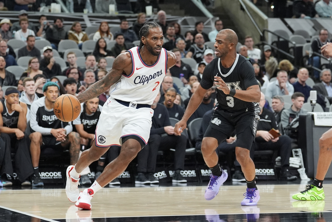 You are currently viewing Balanced attack lifts Clippers over slumping Spurs