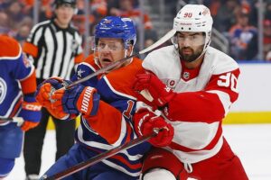 Read more about the article Red Wings rally for shootout win over Oilers