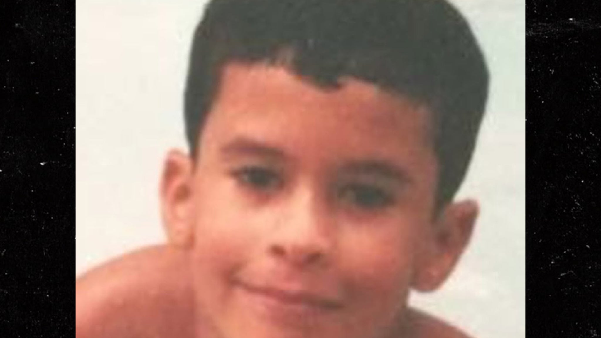 You are currently viewing Guess Who This Lil’ Beach Boy Turned Into!