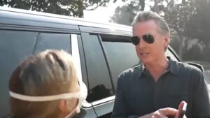 Read more about the article Gov. Gavin Newsom Confronted by CA Wildfire Victim, Demands to Talk to the President