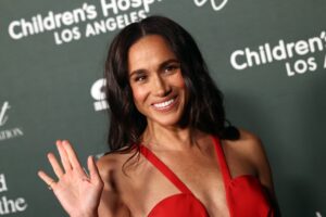 Read more about the article Meghan Markle Slammed For ‘Embarrassing’ Detail in New Year’s Day Video