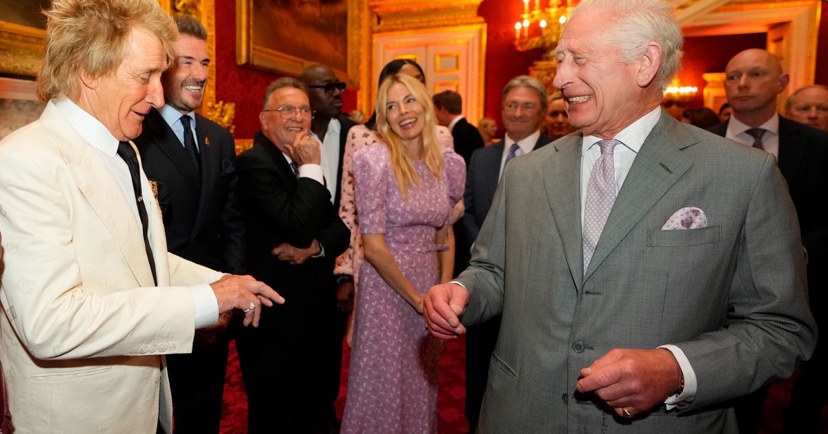 You are currently viewing King Charles and Rod Stewart Share Playful Moment With Pruning Shears