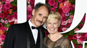 Read more about the article Mark Rylance’s Composer/Playwright Wife Claire van Kampen Dies At 71