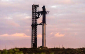 Read more about the article SpaceX’s Starship explodes during ascent in its seventh test flight