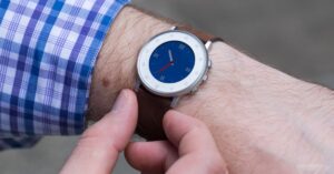 Read more about the article The Pebble smartwatch is making a comeback, with some help from Google