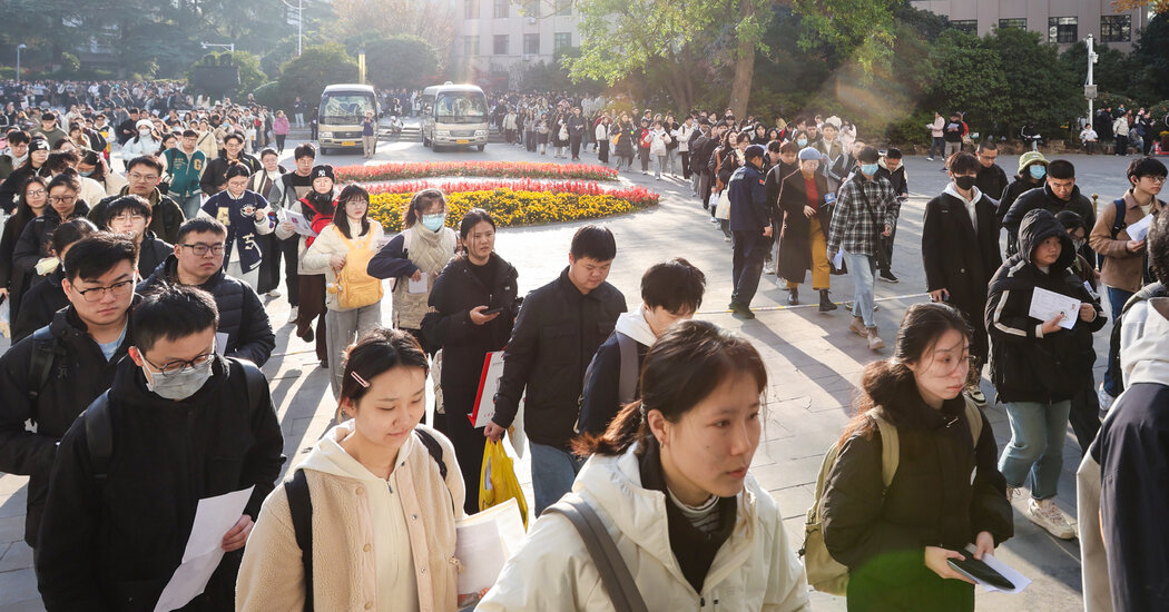 You are currently viewing China Uses Public Shaming to Motivate State Workers