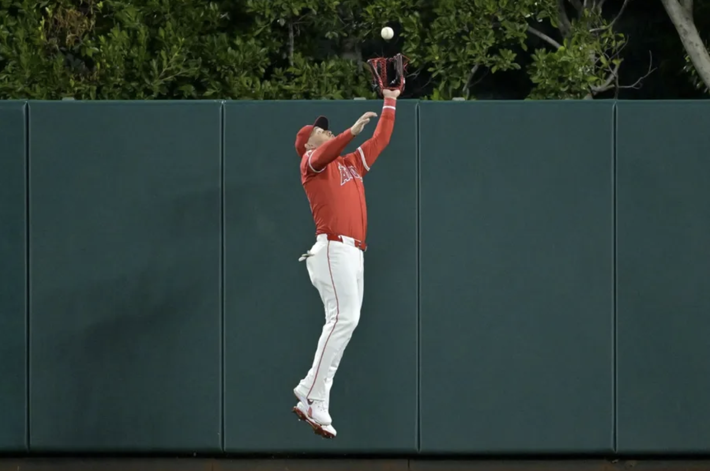 You are currently viewing Mike Trout Is Making Adjustments in His Latest Comeback Bid With Los Angeles Angels