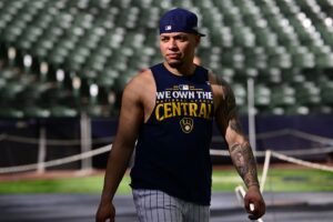 Read more about the article Brewers All-Star C William Contreras agrees to one-year deal