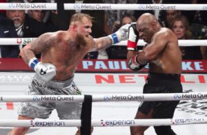 Read more about the article Report: Jake Paul, Canelo Alvarez nearing deal for bout