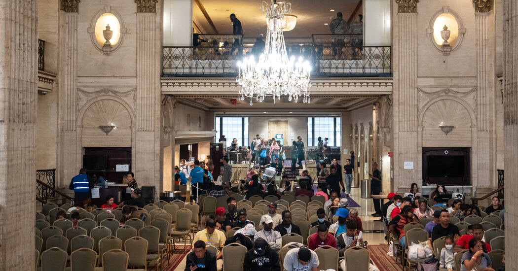 You are currently viewing Roosevelt Hotel Shelter, Symbol of NYC Migrant Crisis, Will Close