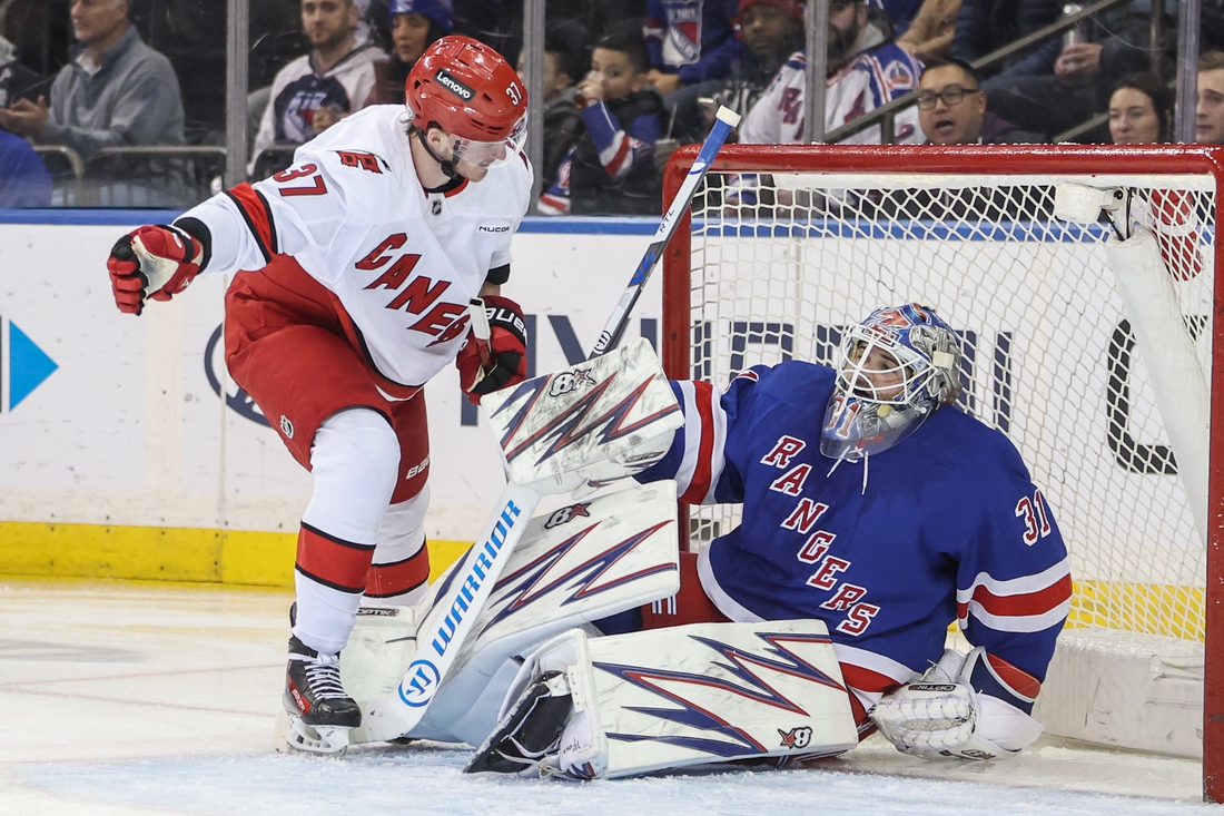 You are currently viewing Rangers seek better defensive performance in clash vs. Knights