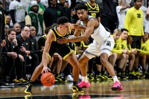 Read more about the article Oregon, Northwestern eager to shed recent struggles