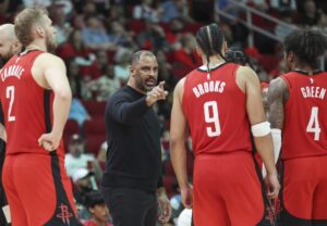 Read more about the article Rockets pursue defensive improvement vs. Suns