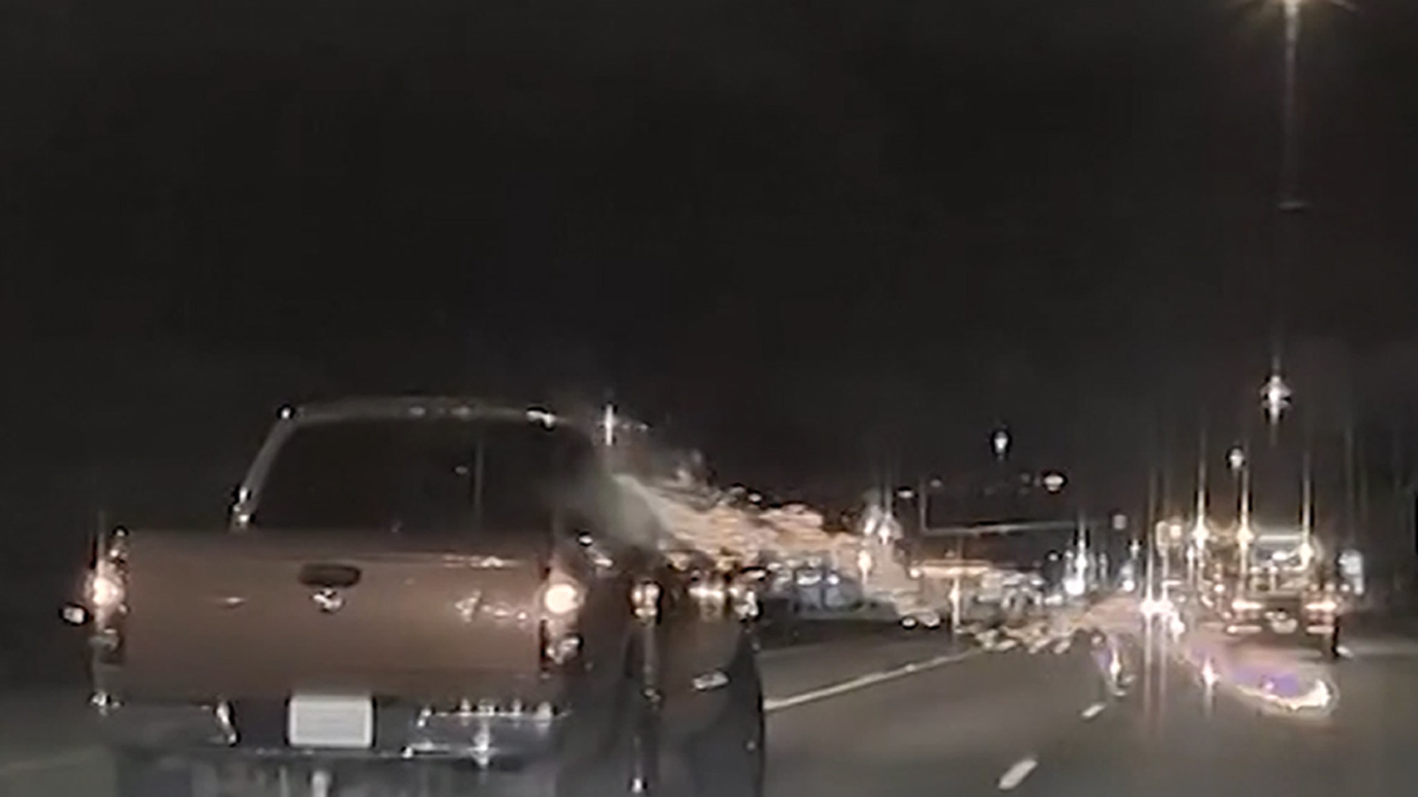 You are currently viewing Two Vehicles Got Into Freaky Road Rage Incident with Fireworks