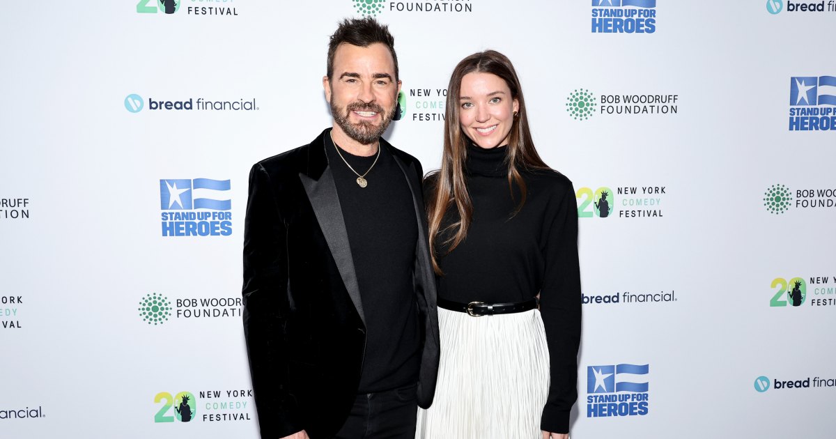 You are currently viewing Nicole Brydon Bloom Details Justin Theroux’s ‘Romantic’ Proposal