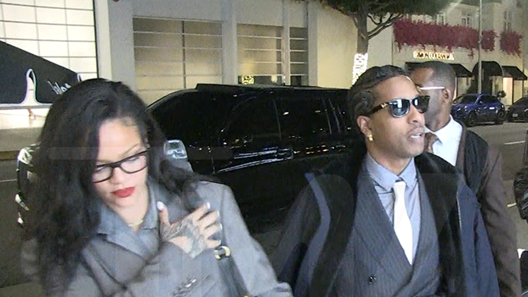 You are currently viewing A$AP Rocky and Rihanna Celebrate Court Victory at Dinner in Beverly Hills