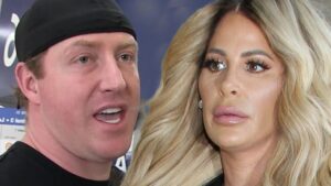 Read more about the article Kroy Biermann Files to Divorce From Kim Zolciak Again, She Moved to New County