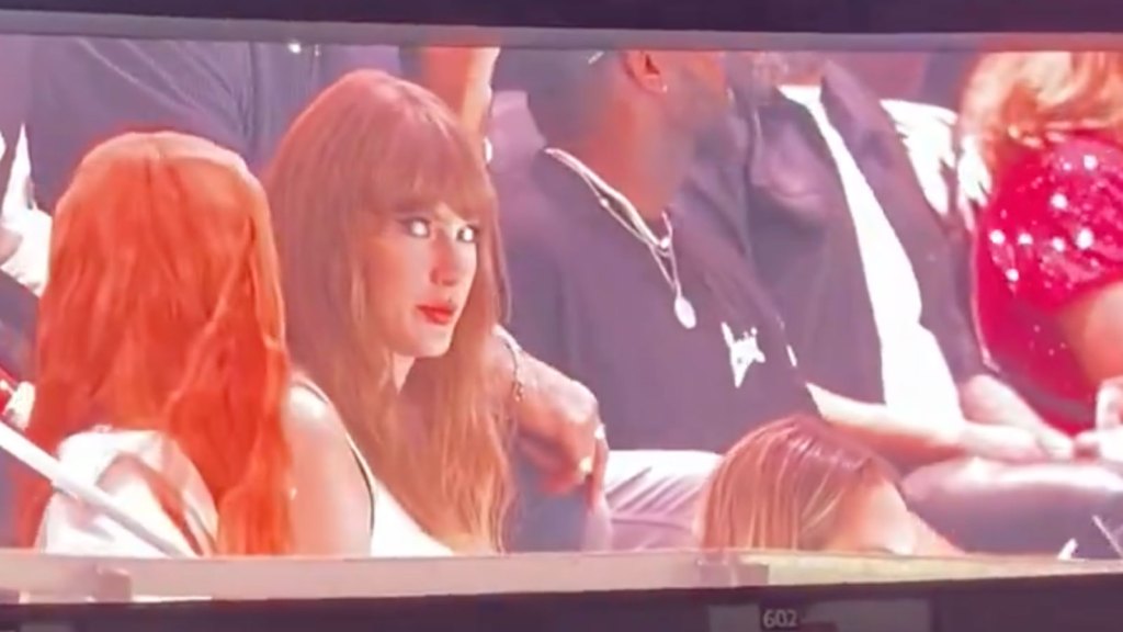 You are currently viewing Taylor Swift’s Reaction To Booing At Super Bowl LIX Goes Viral