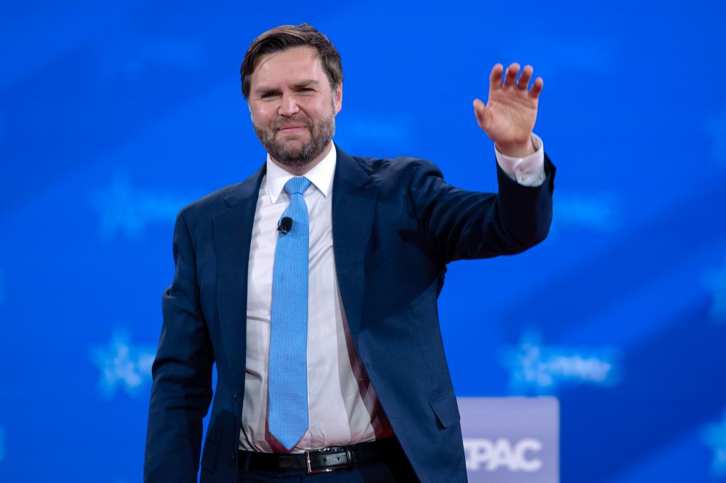 You are currently viewing JD Vance beats Steve Bannon, Elise Stefanik to win CPAC 2028 straw poll