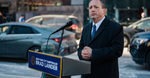 Read more about the article Brad Lander Would Declare Housing Emergency if Elected N.Y.C. Mayor