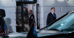 Read more about the article Inside the Explosive Meeting Where Trump Officials Clashed With Elon Musk