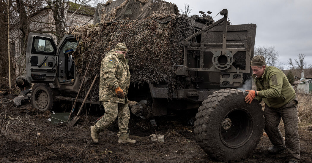 You are currently viewing Russia Presses Offensive in Kursk Amid Cease-Fire Talks With U.S.