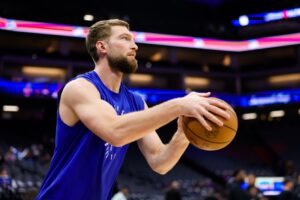 Read more about the article Kings C Domantas Sabonis out indefinitely with hamstring strain