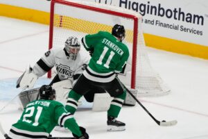 Read more about the article NHL roundup: Logan Stankoven scores twice in Stars’ win