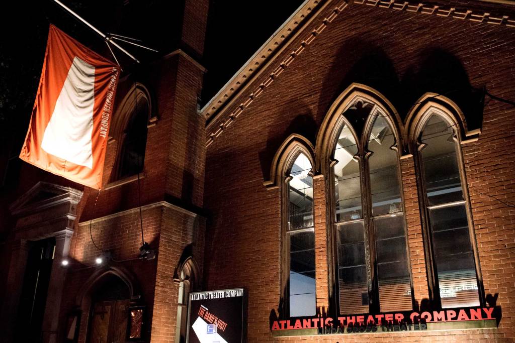 You are currently viewing Atlantic Theater Company And IATSE Reach Tentative, Potentially Historic Agreement Covering Production Workforce In Nonprofit Off Broadway Venue