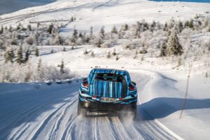 Read more about the article Mercedes-Benz GLC with EQ Technology prototype drive: Better when chilled