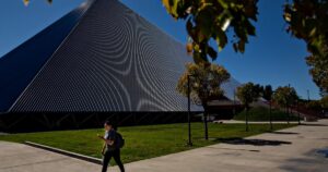 Read more about the article Cal State Long Beach staffers stole thousands from school, D.A. says